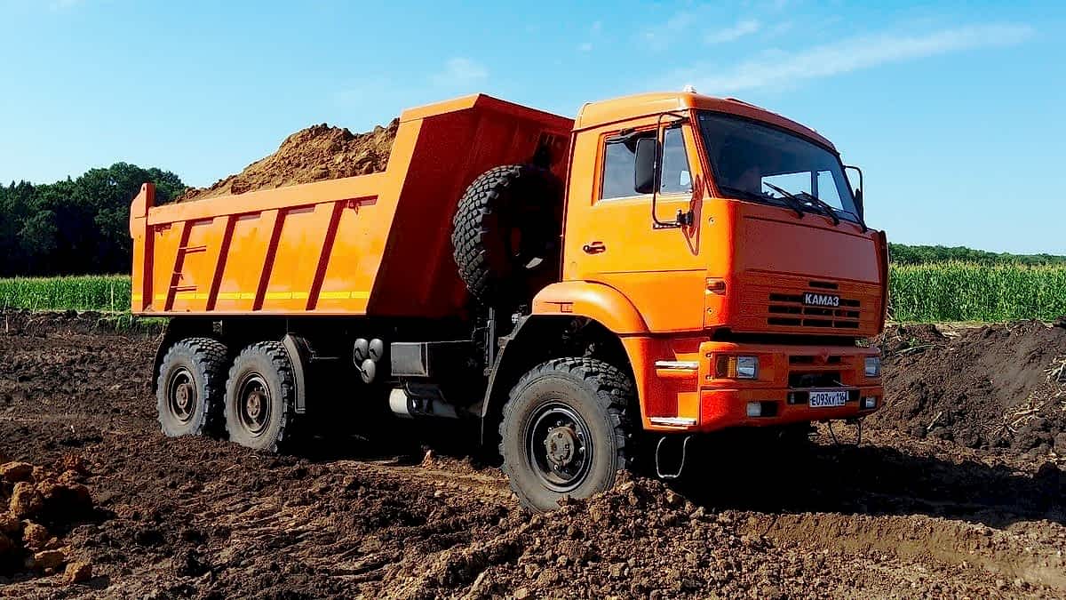 вывоз грунта камаз