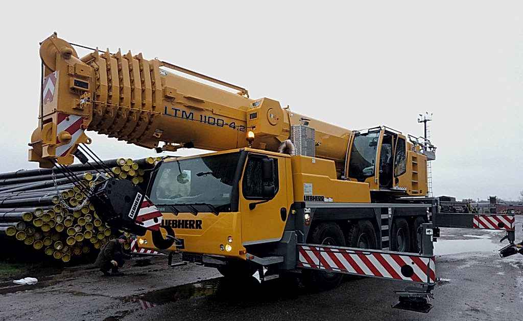 Аренда крана 100 тонн либхер